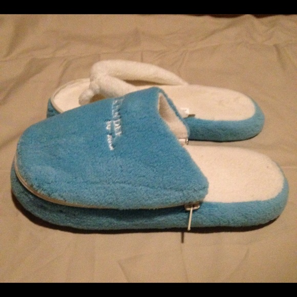 Slippers - Picture 3 of 3